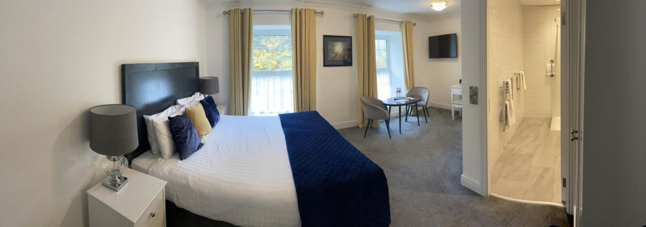 Commodore Hotel Cobh Kültér fotó