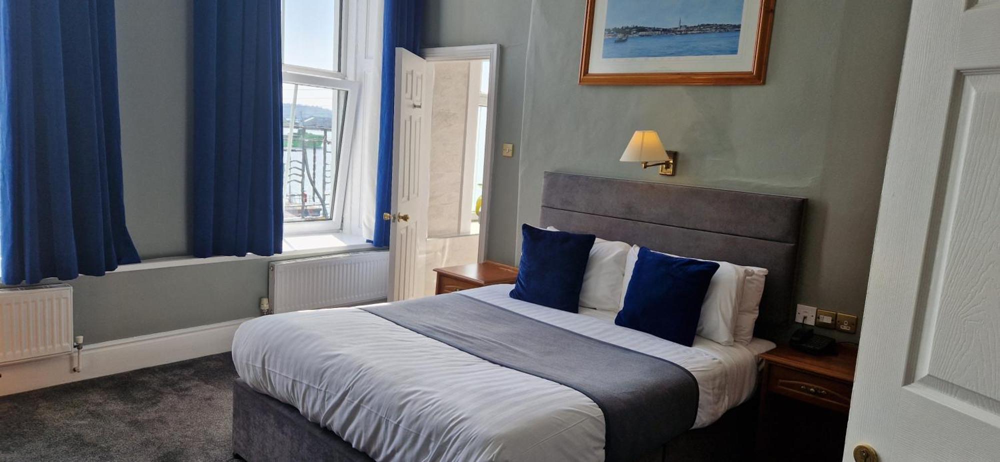 Commodore Hotel Cobh Kültér fotó