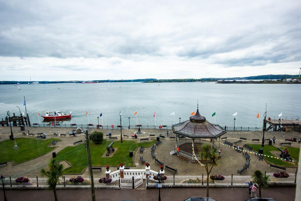 Commodore Hotel Cobh Kültér fotó