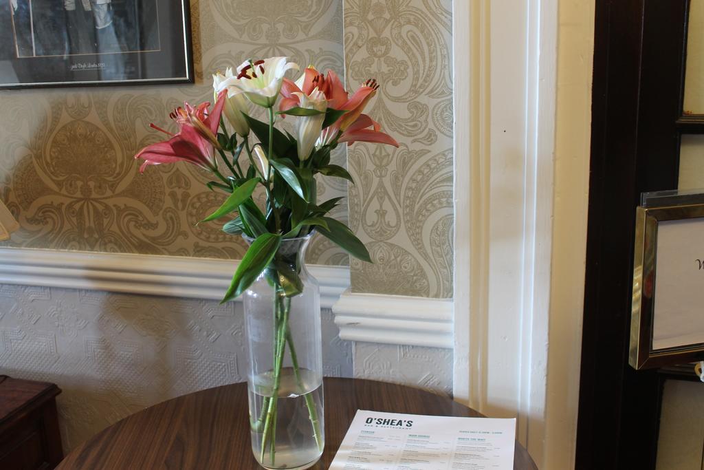 Commodore Hotel Cobh Kültér fotó