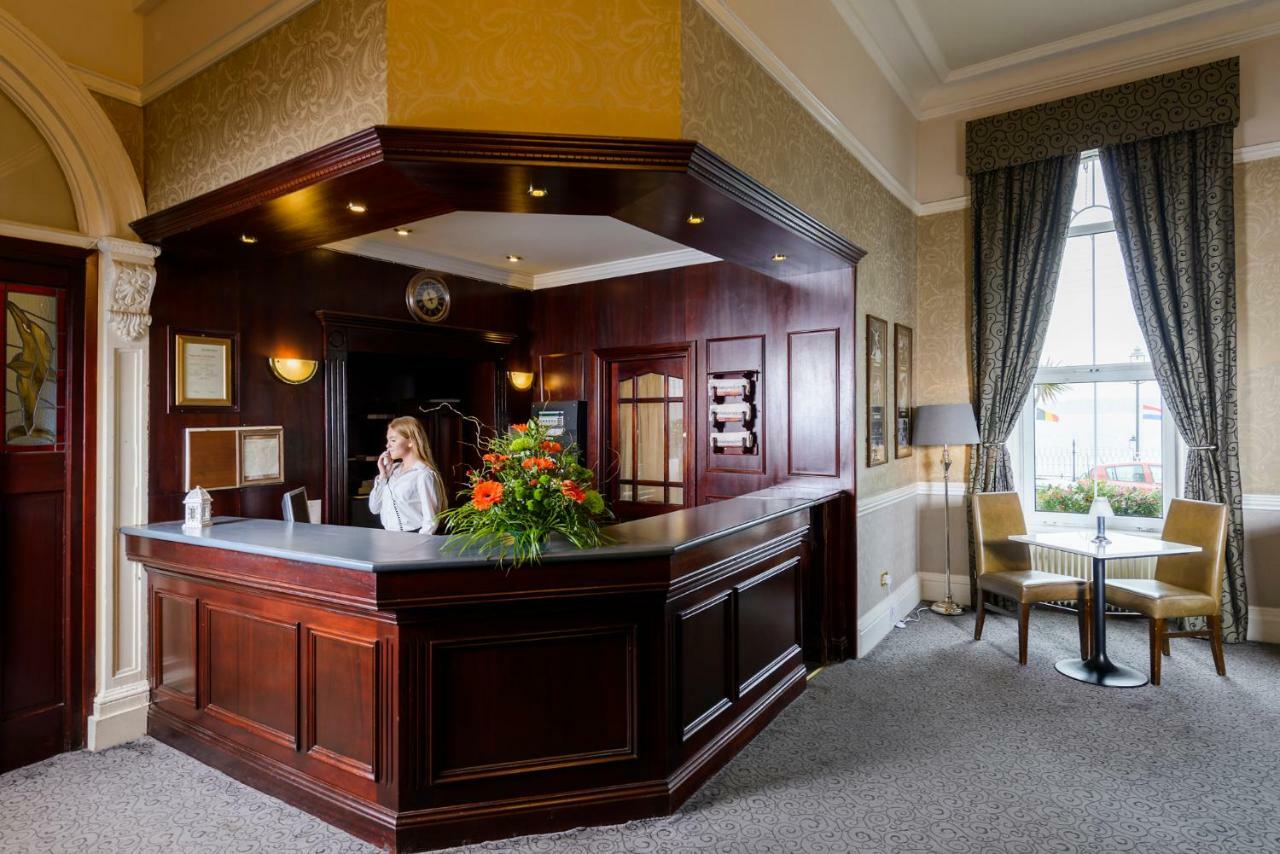 Commodore Hotel Cobh Kültér fotó
